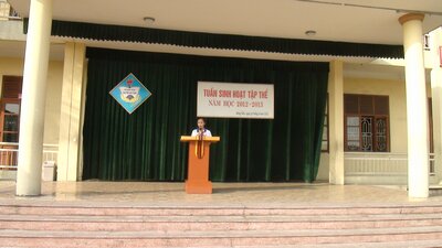 Em Đặng Diễm Quỳnh - học sinh lớp 6A phát biểu
