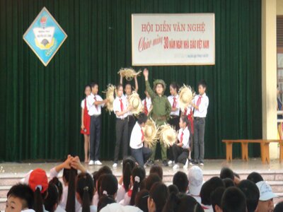 Ảnh hội diễn văn nghệ